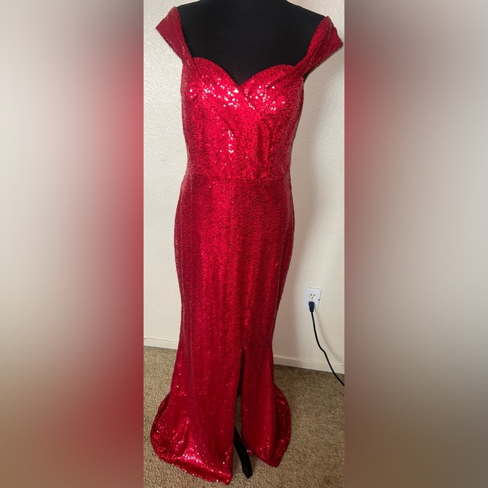 NWOT RED HEBEOS - Picture 4 of 9